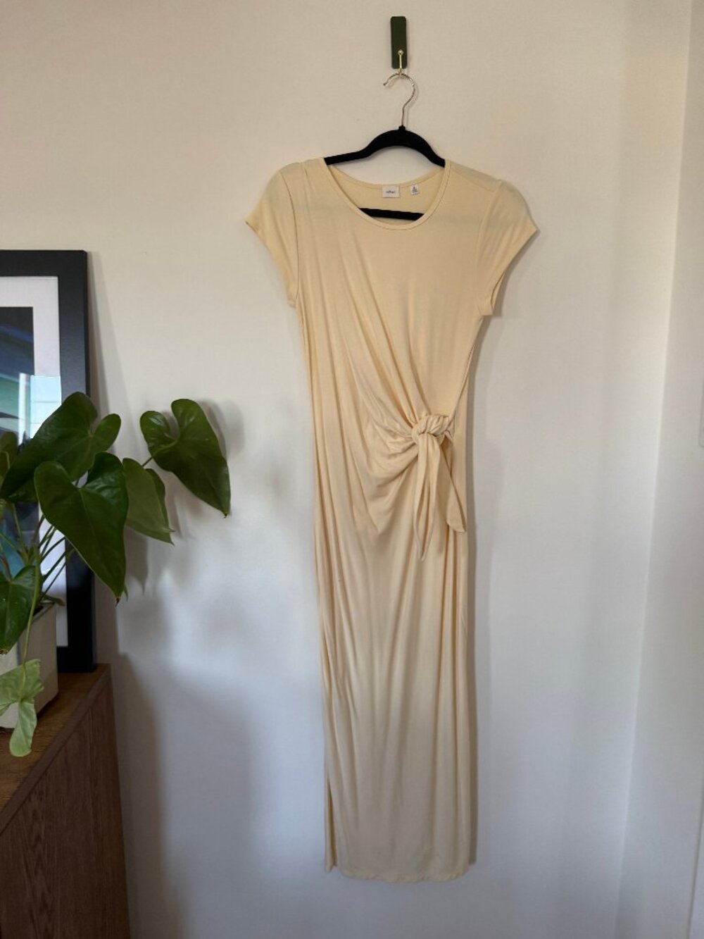 Wilfred Wrap Midi Dress Scoop Neck Short Sleeve Cream Size M